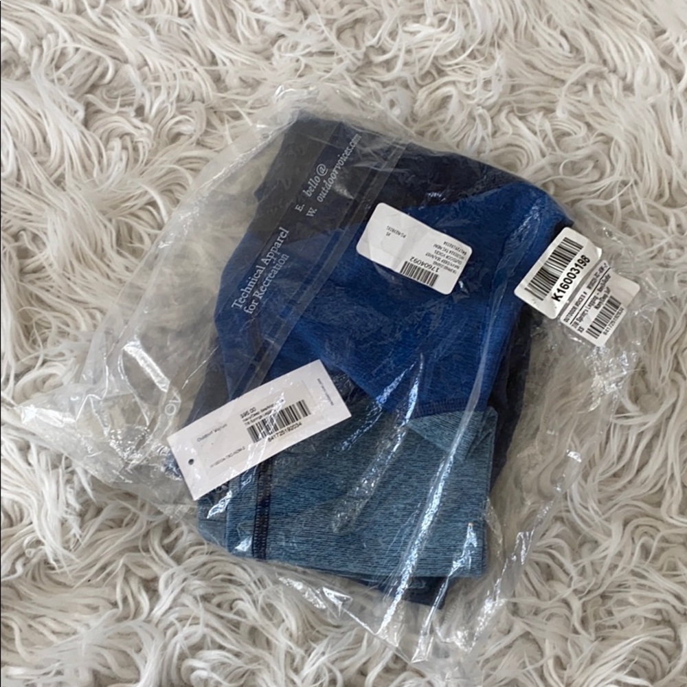 NEW • Outdoor Voices • 7/8 Springs Legging Navy XS - Picture 4 of 5